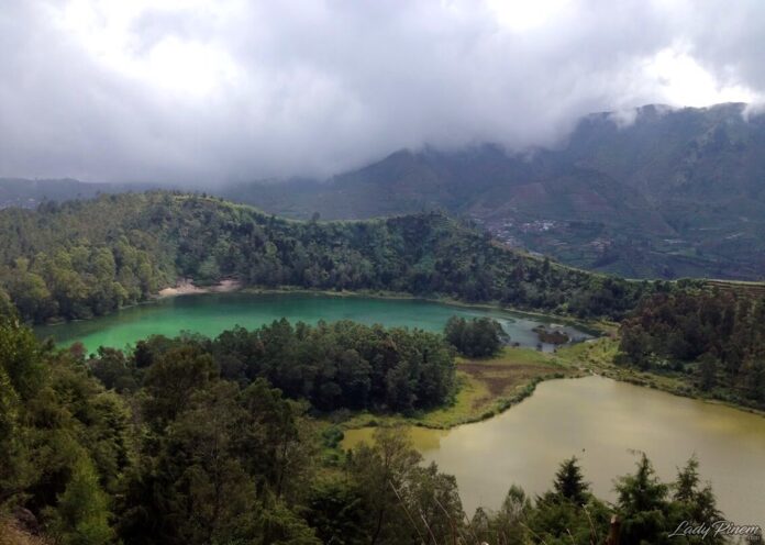 Nature - Dieng Plateau - Telaga Warna 1