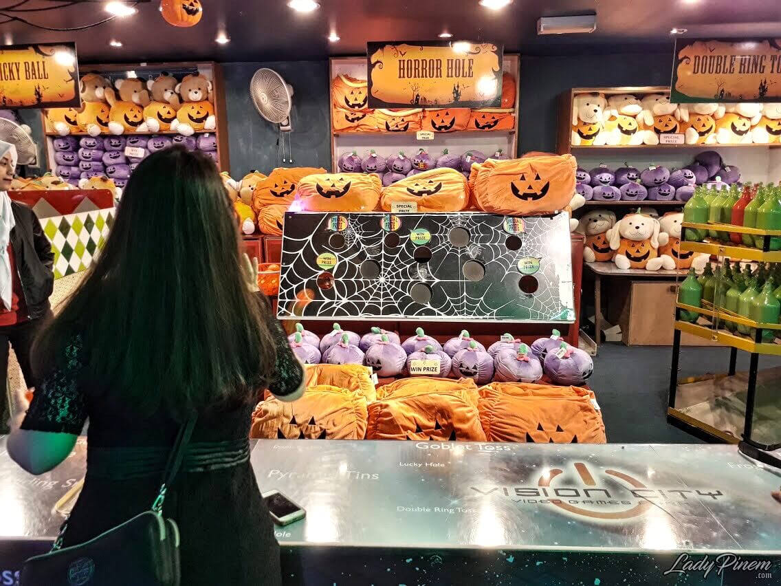 Traveling - Vision City Video Games Park 1