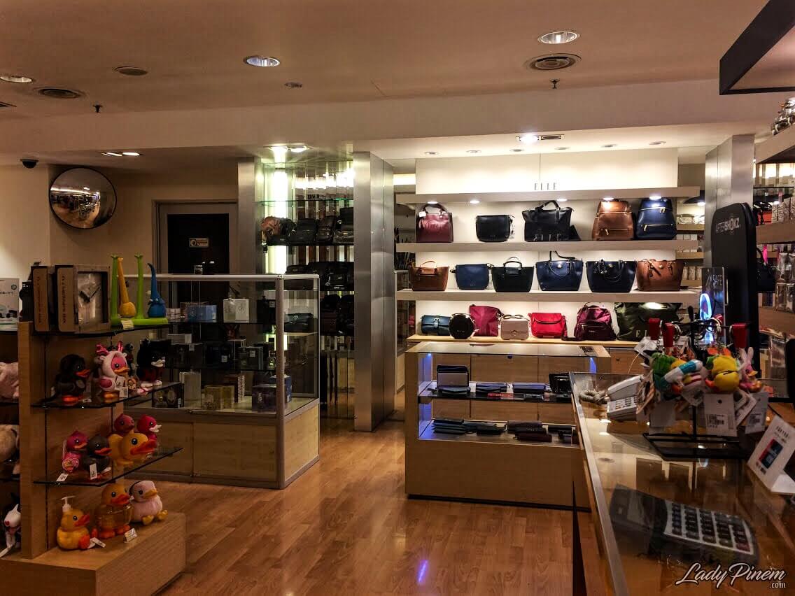 Traveling - Vision City Video Games Park 5